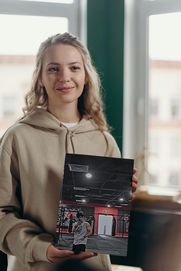 woman, beauty, fitness, gym photo, female, sweatshirt, gym, portrait